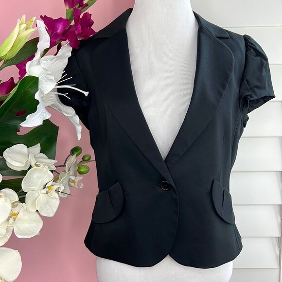 BCBGMaxAzria Ruched Cap Short Sleeve Black Blazer Jacket - Picture 1 of 15